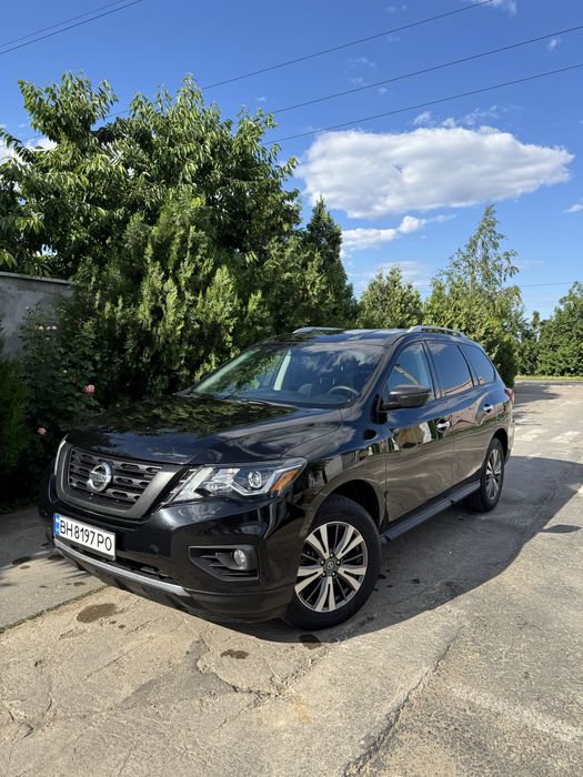 Nissan Pathfinder 2017 VIN 5N1DR2MM4HC901667 фото оголошення 2 з 19