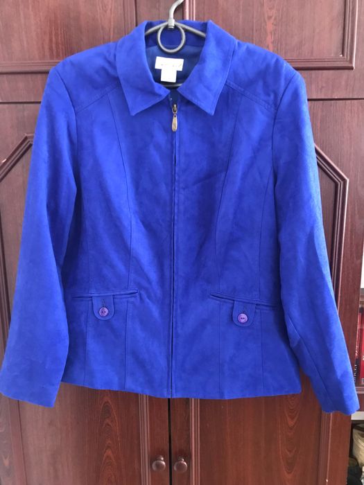 Піджак замшевий.