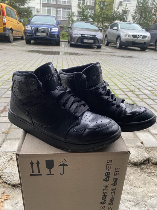 Кросівки Nike Jordan!