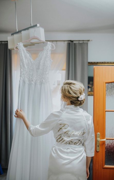 Delikatna, zwiewna Suknia ślubna