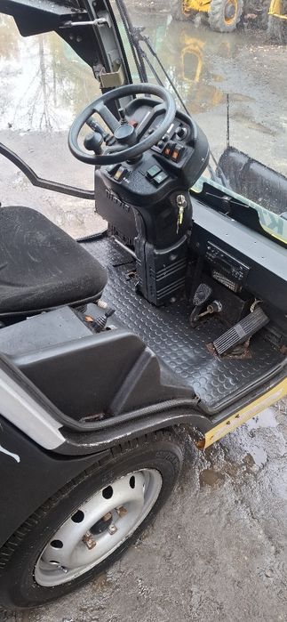 Pojazd karcher pług i posypywarka super stan transport