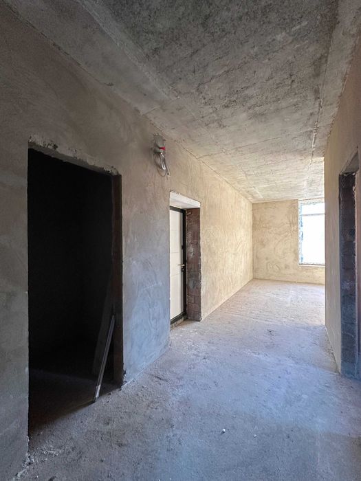 Двокімнатна квартира в елітному зданому будинку