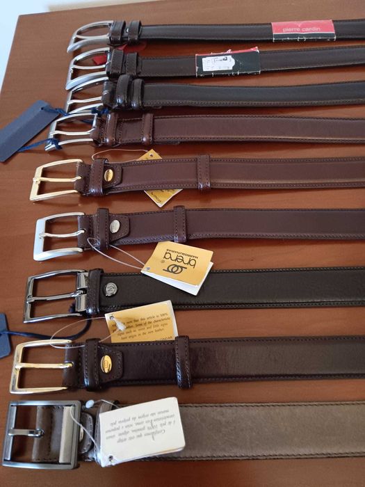 Cintos diversos em pele