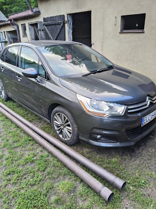 Samochód citroen C4