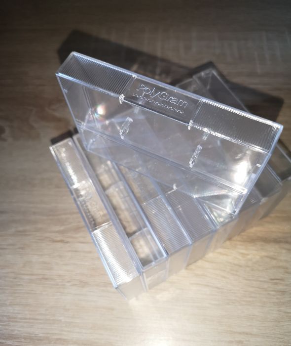 Коробки для аудиокассет