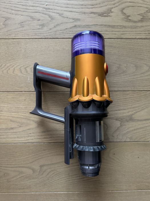 Dyson v12 slim detect Silnik