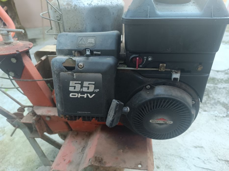 Vende-se — Motoenxada + Máquina de Sulfatar | 700€