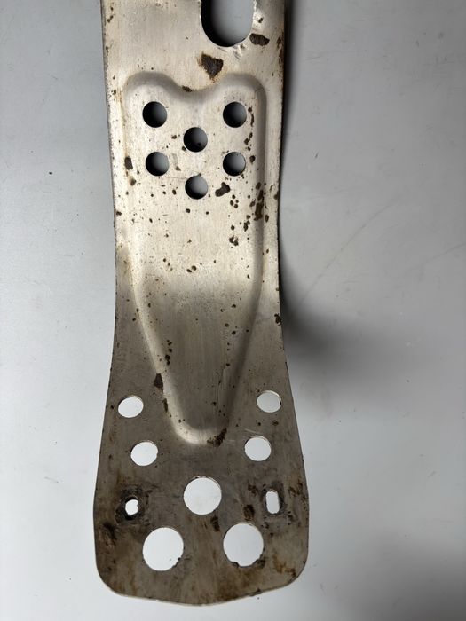 Osłona Silnika HUSQVARNA TC450 / 250 R 2005