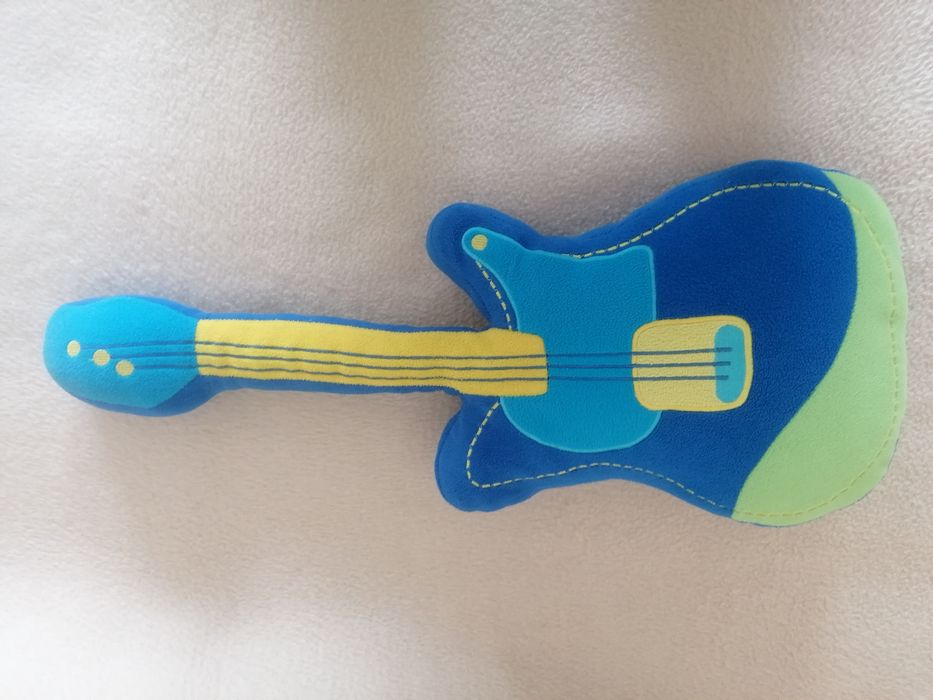 Miękka poduszka  dziecięca w kształcie gitary 60 x 25 cm  IDEALNY STAN