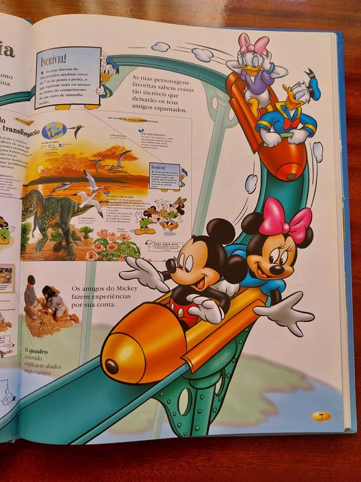 O Espaço, livro didático com personagens da Disney, muito bom estado,