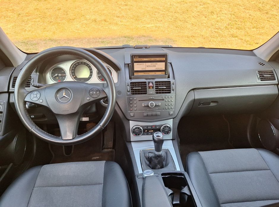 Mercedes-Benz C 220 — fotografia 7