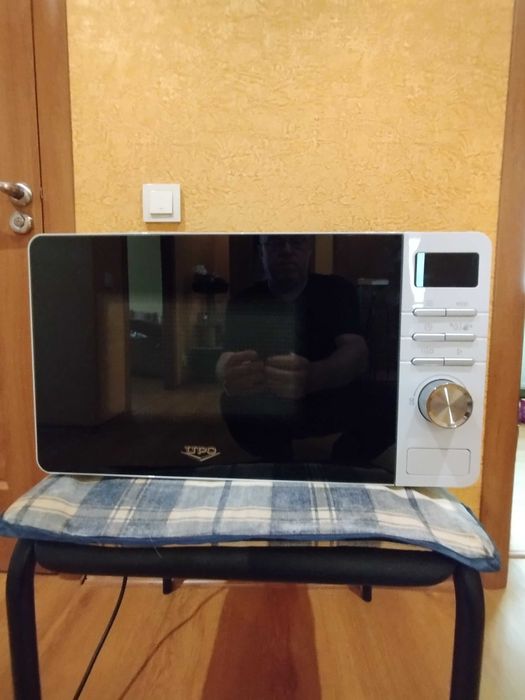 продам микроволновку UPO 1280W