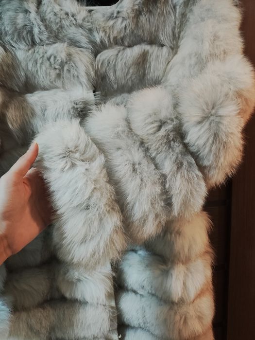 Шуба натуральный мех песец есть капюшон
