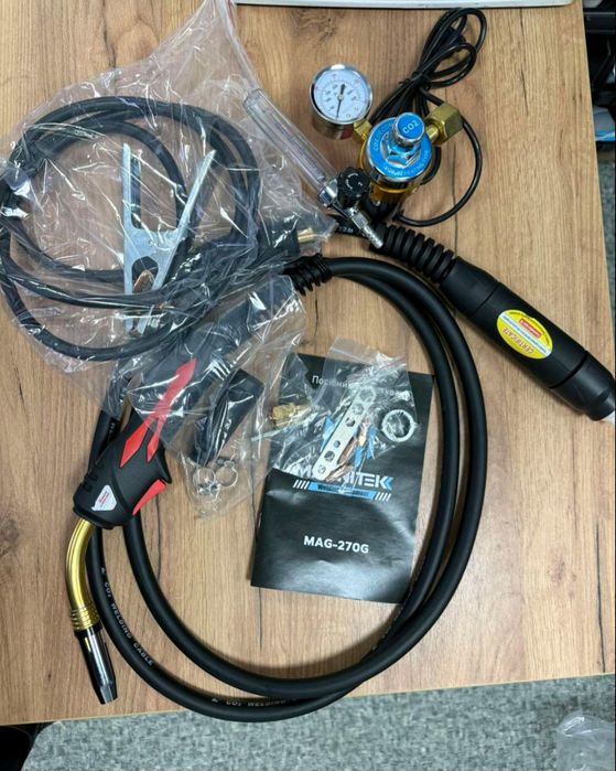 Сварочный полуавтомат Магнитек 270 G под 15кг катушку