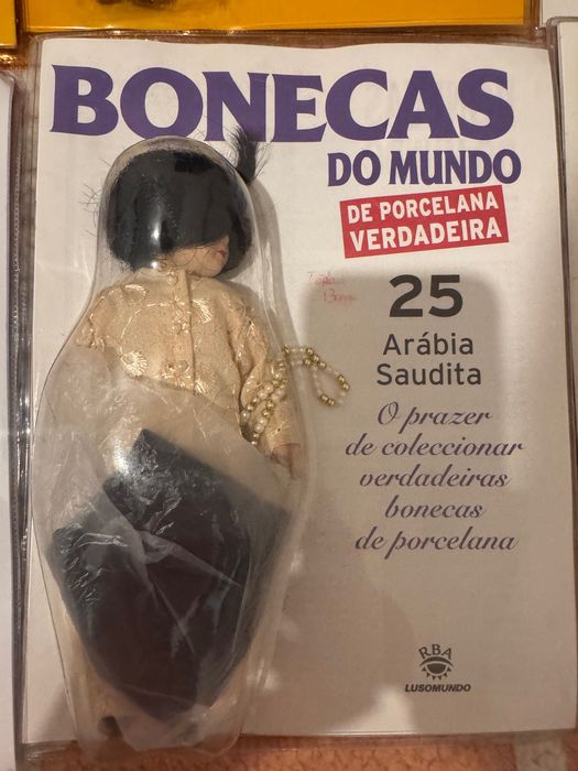 Bonecas de porcelana