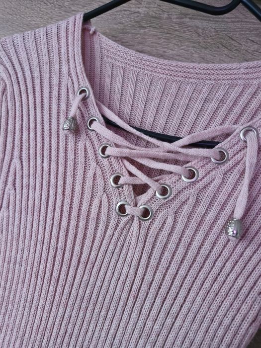 Sukienka sweterków 38