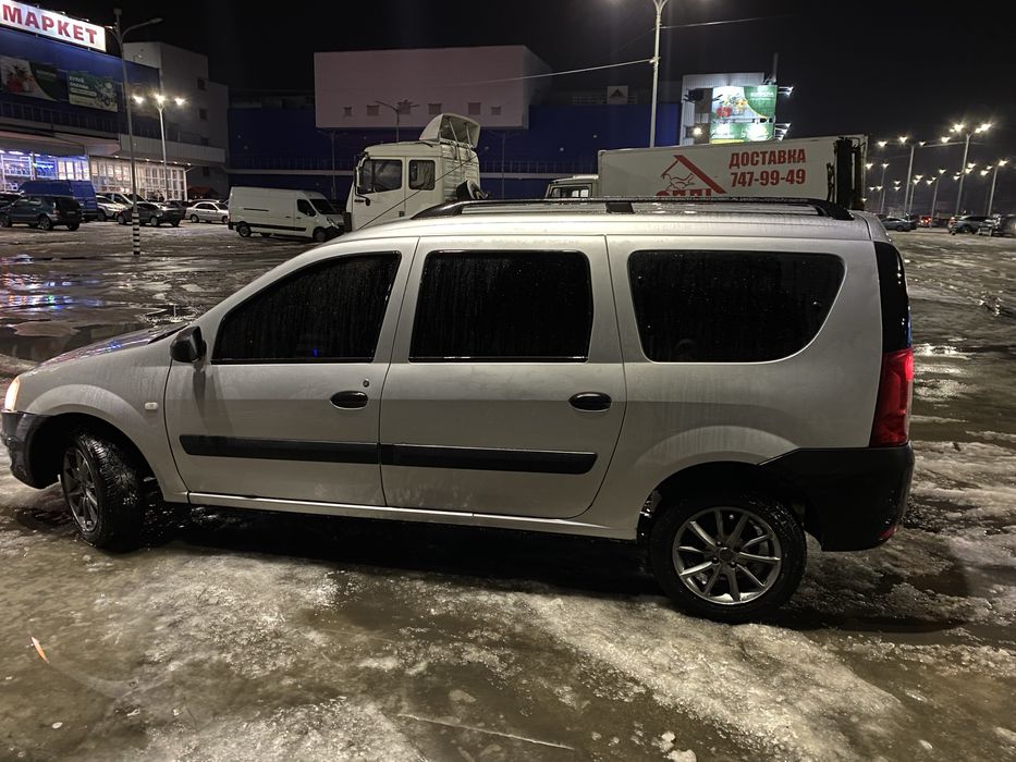 Renaul Logan MCV 2009 газ/бензин