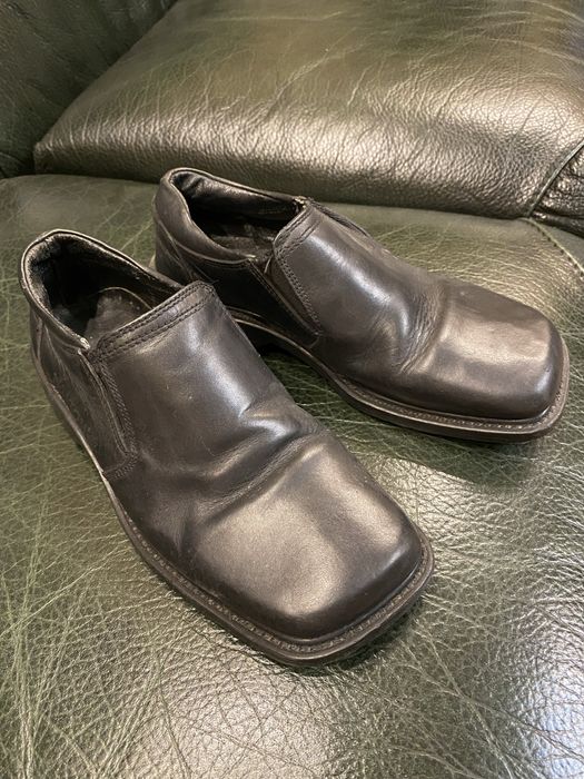 Продам дитячі шкіряні туфлі р32