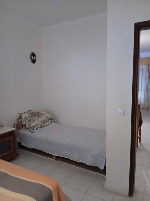 Arrenda-se Casa T2 Vila Real de Santo António 1000€ por mês de Setembro a Junho
