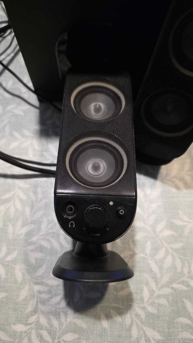 Colunas Logitech X230 2.1