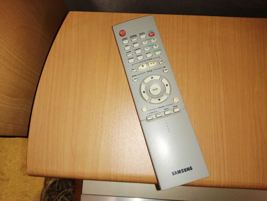 Домашний кинотеатр  5.1 Samsung HT-DL1500