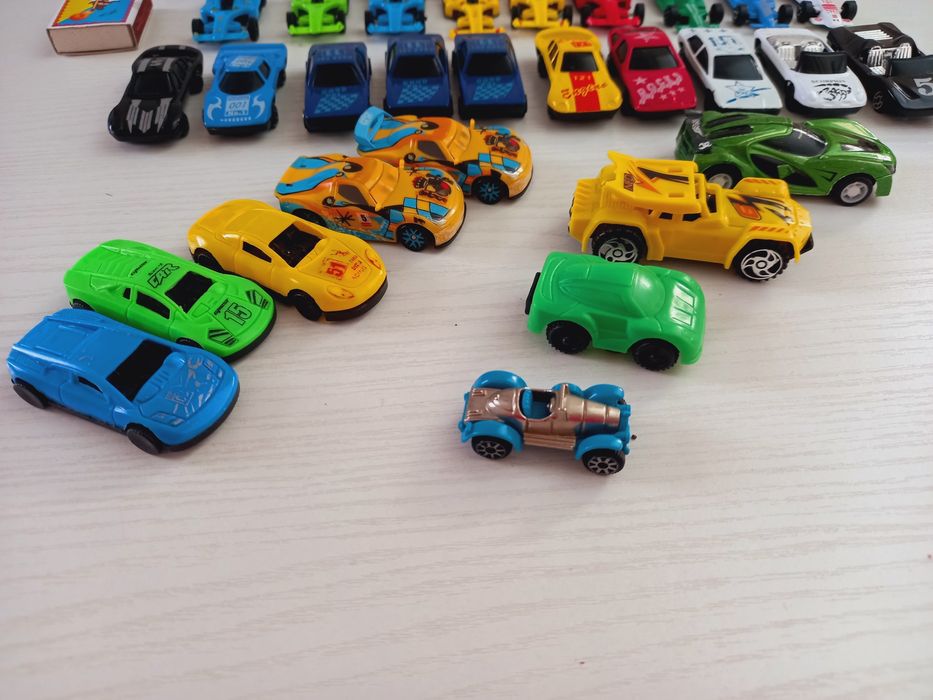 Машинки (38 штук)