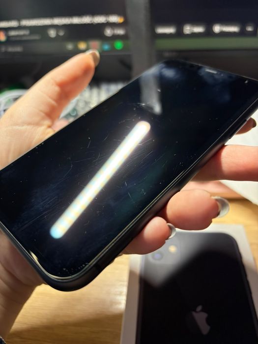 Iphone 11 ,uzywany ,64 GB