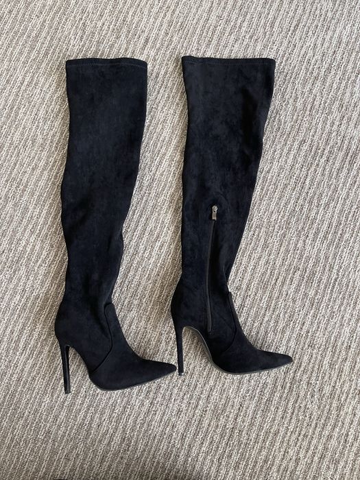 Продам замшеві ботфорди