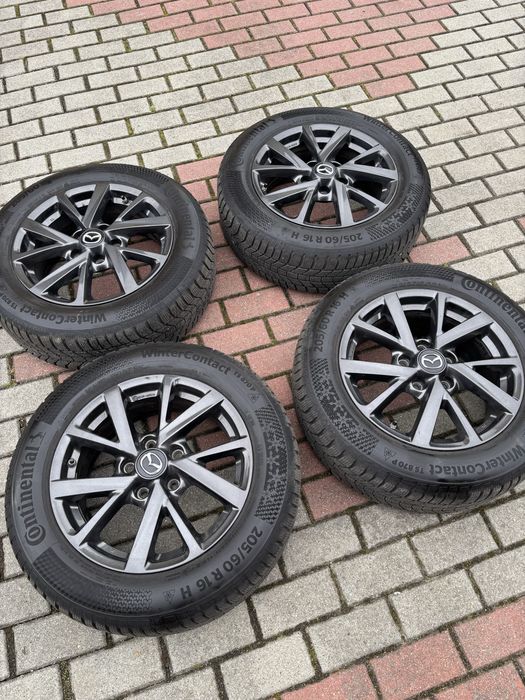 Koła zimowe alufelgi Mazda 16 cali czujniki TPMS