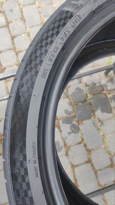 275/35/21 michelin