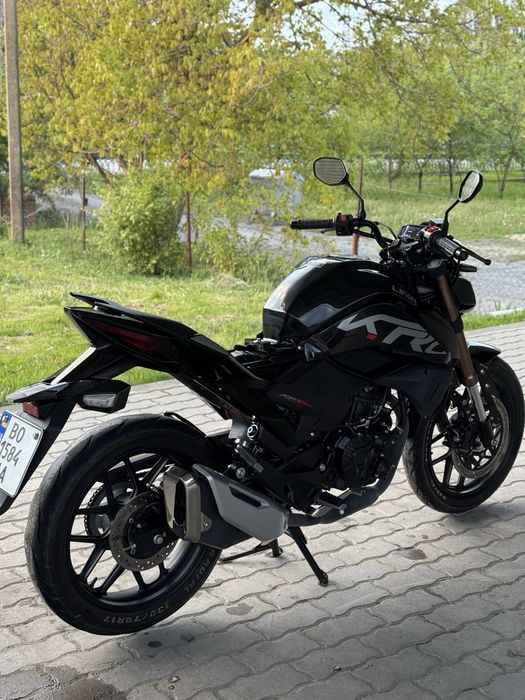 Lifan kps 200 чорний