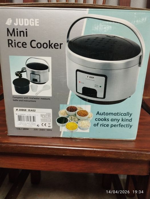 Máquina de fazer arroz476466165518192640