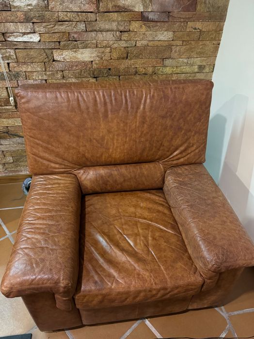 Conjunto de 3 sofás em pele