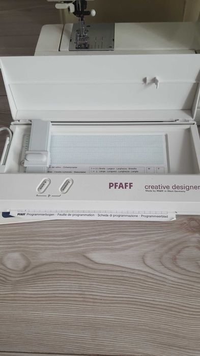 Maszyna PFAFF Creative 1473CD