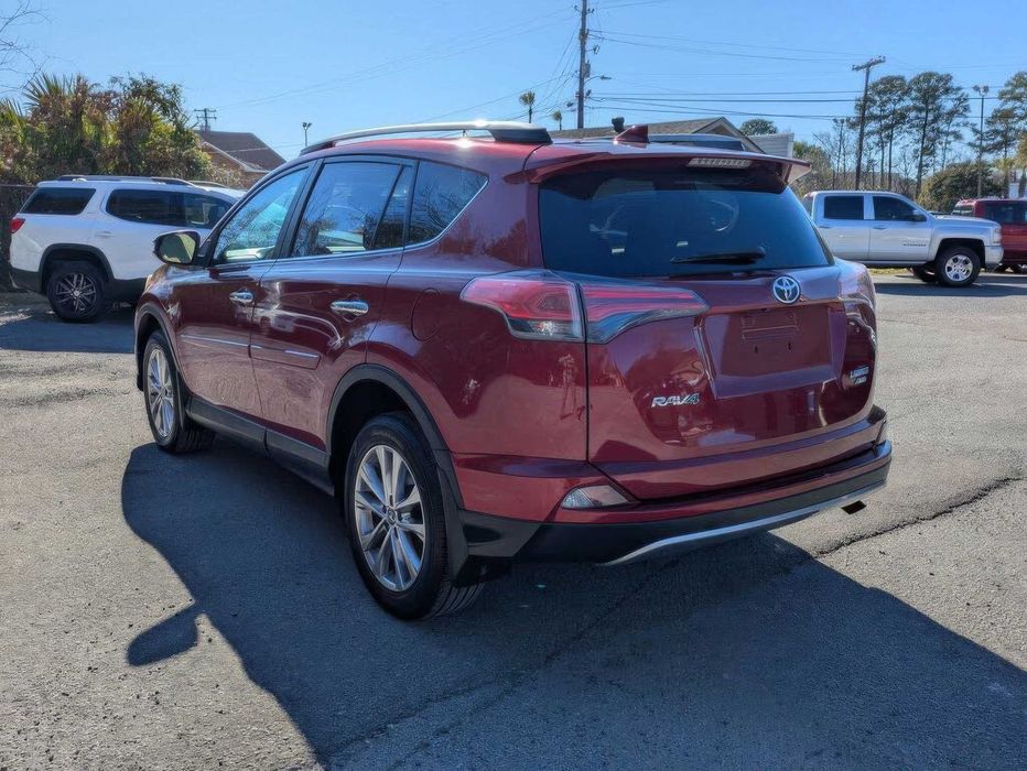 Toyota RAV4 XLE      2019