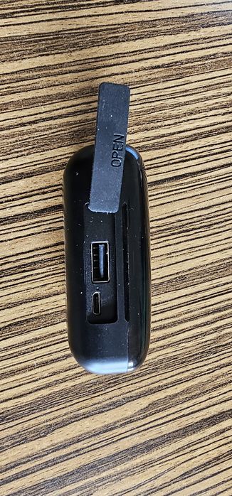 Auriculares e power bank