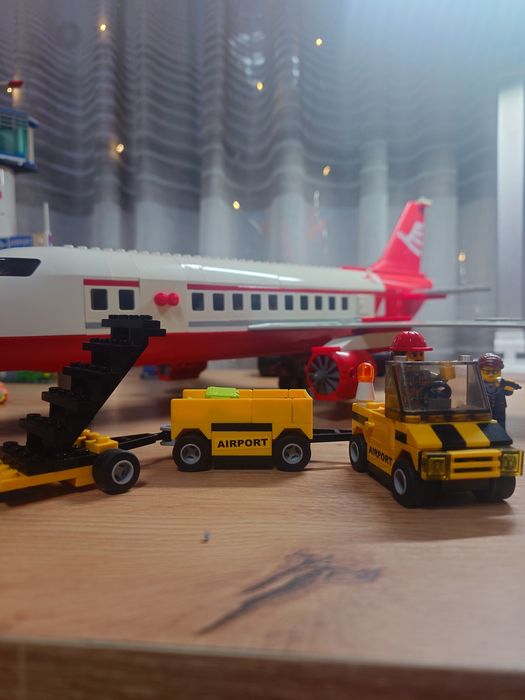 Продам або обміняю в ІФ лего