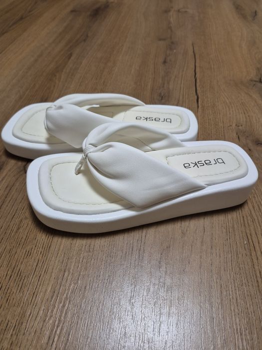 Шльопанці Braska