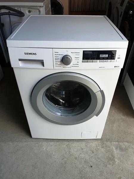 Пральна машина siemens wm14q49u