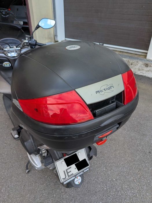 Honda PCX 125cc + Extras (Mala e Capacete Incluídos!)
