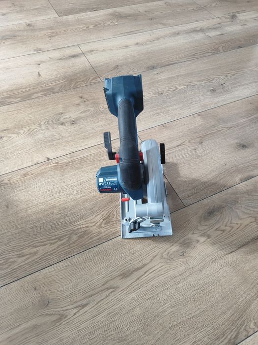 Akumulatorowa pilarka Bosch Professional 140mm, GKS 18V-51, rok 2025