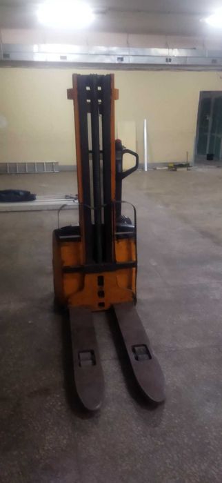 Продам Штабелер Still EGV 12.,