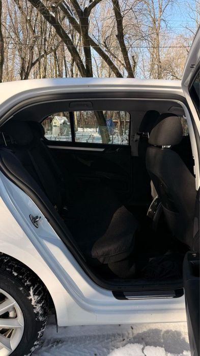 Skoda Superb 2014 VIN TMBAB43T1EB301075 фото оголошення 11 з 19
