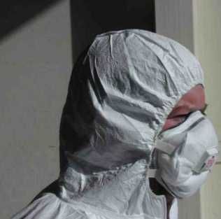 Ryzykujesz wysokie mandaty za usuwanie azbestu bez kursu?