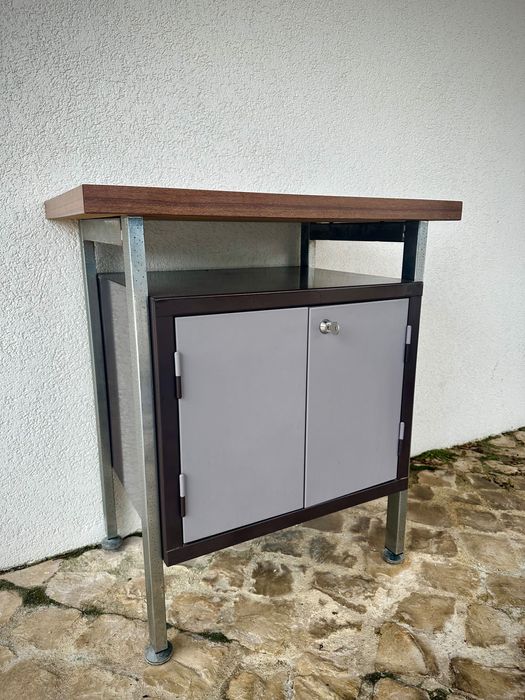 Móvel industrial vintage