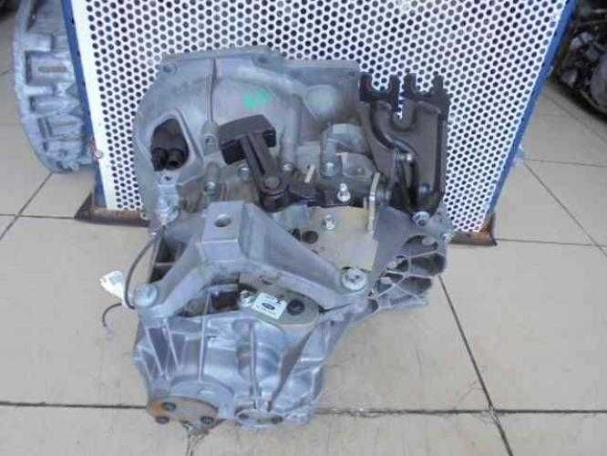 Caixa de velocidades Ford Focus    ref: 6M5R 7002 YC