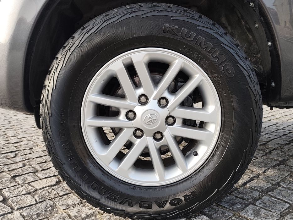 Toyota Hilux 2.5D4D 4x4 King Cab 3 Lugares Nacional