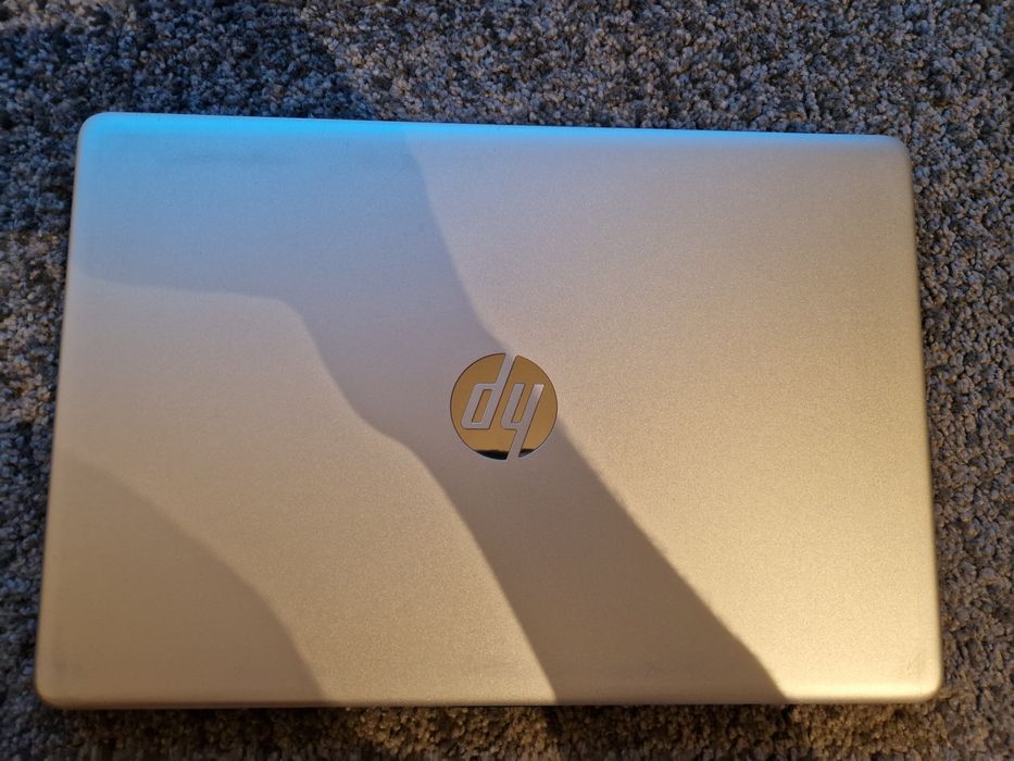 Portátil Hp Laptop 15s-fq1075ns 8Gb RAM 256Gb SSD Processador i3