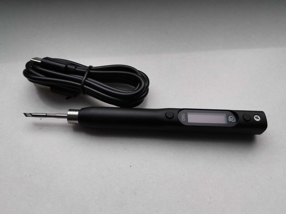 Mini lutownica SEQURE S60 zasilana przez USB C, na groty JBC C210