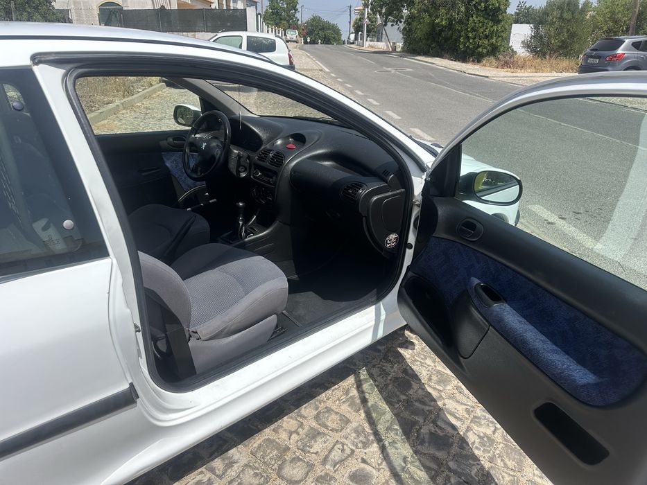 Peugeot 206 comercial